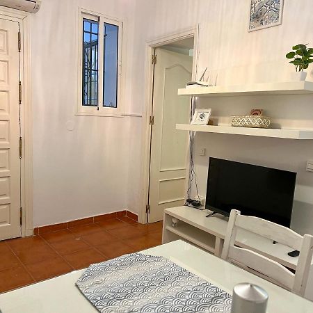 Iyourbasics Lovely Apartment Hinestrosa 23 Free Wifi&Ac Málaga Esterno foto